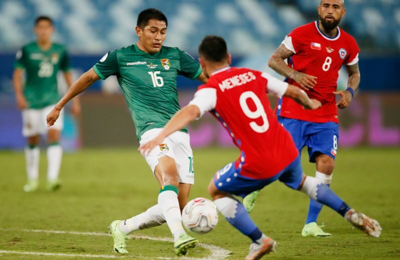 Chile derrota Bolívia pela Copa América, em Cuiabá