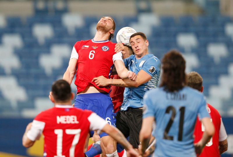 Uruguai e Chile empatam por 1 x 1