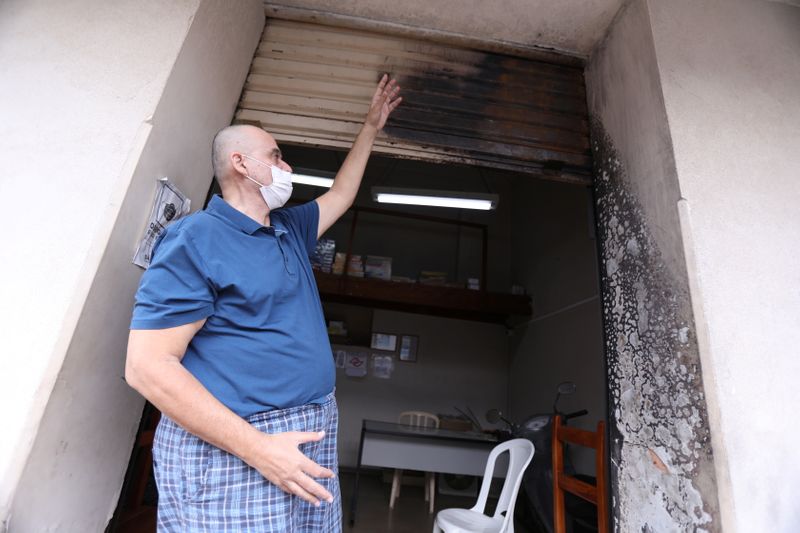 Debate político violento