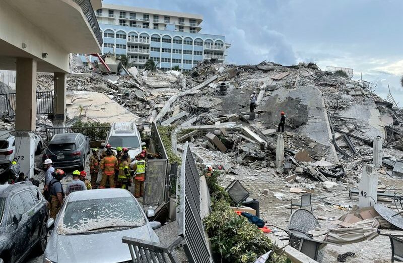 Equipes de resgate buscam sobreviventes em destroços de prédio que desabou na Flórida
