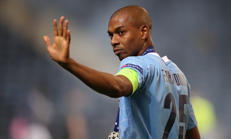 Fernandinho durante final da Liga dos Campeões entre Manchester City e Chelsea no Porto