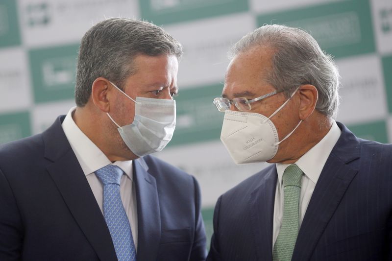 Presidente da Câmara, Arthur Lira, e ministro da Economia, Paulo Guedes
