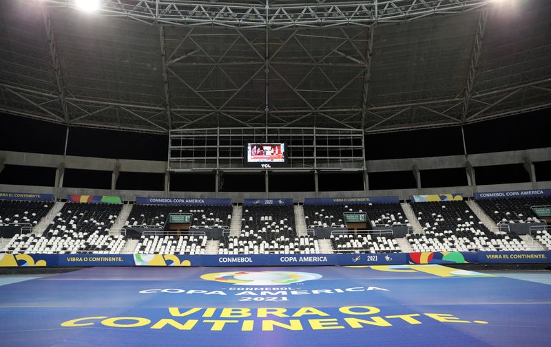Vista do estádio Nilton Santos, no Rio de Janeiro, antes da partida entre Uruguai e Paraguai pela Copa América