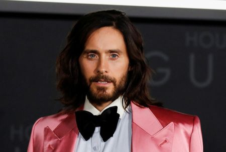 Ator Jared Leto posa para foto durante pré-estreia em Los Angeles