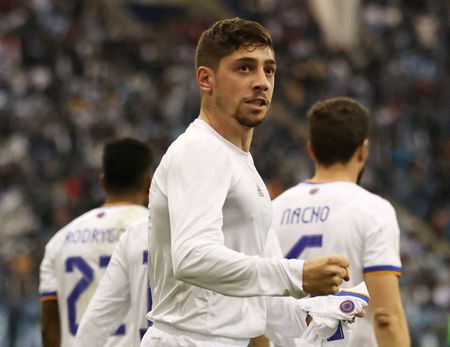 Valverde comemora gol marcado na vitória do Real Madrid sobre o Barcelona Valverde comemora gol marcado na vitória do Real Madrid sobre o Barcelona
