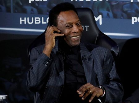 Pelé participa de evento em Paris em 2019