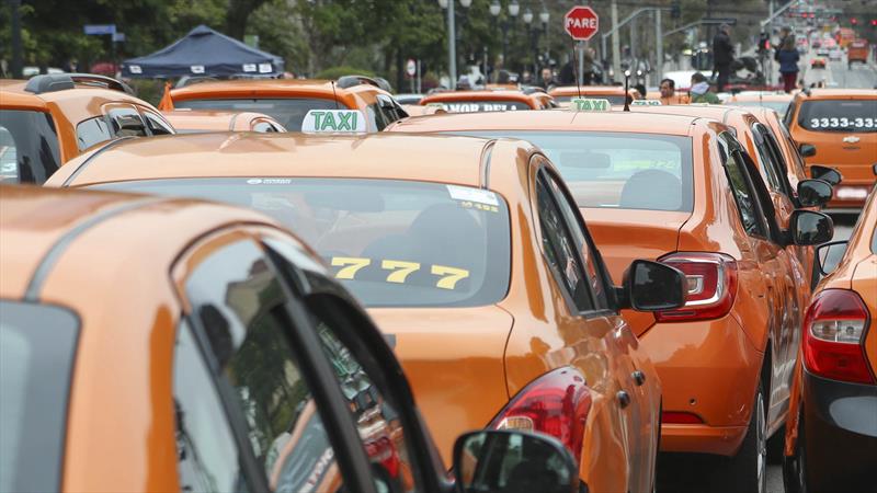 taxistas-auxilio-governo-federal