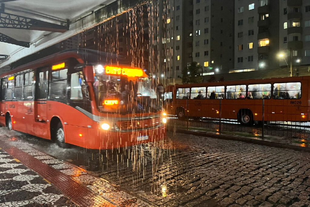 temporal-em-curitiba-sem-luz