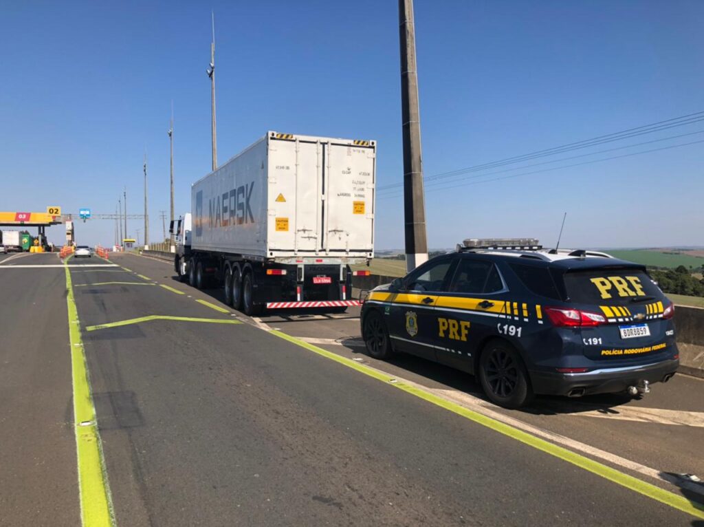 tibagi-carga-cigarros-prf