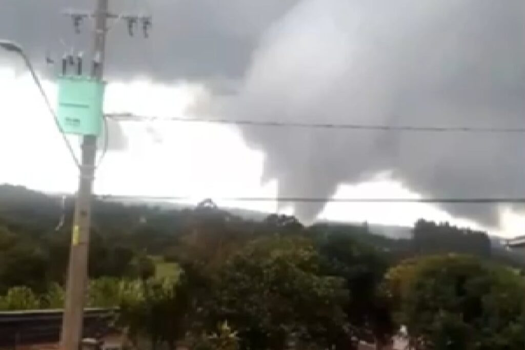 tornado-rio-grande-do-sul tornado-rio-grande-do-sul