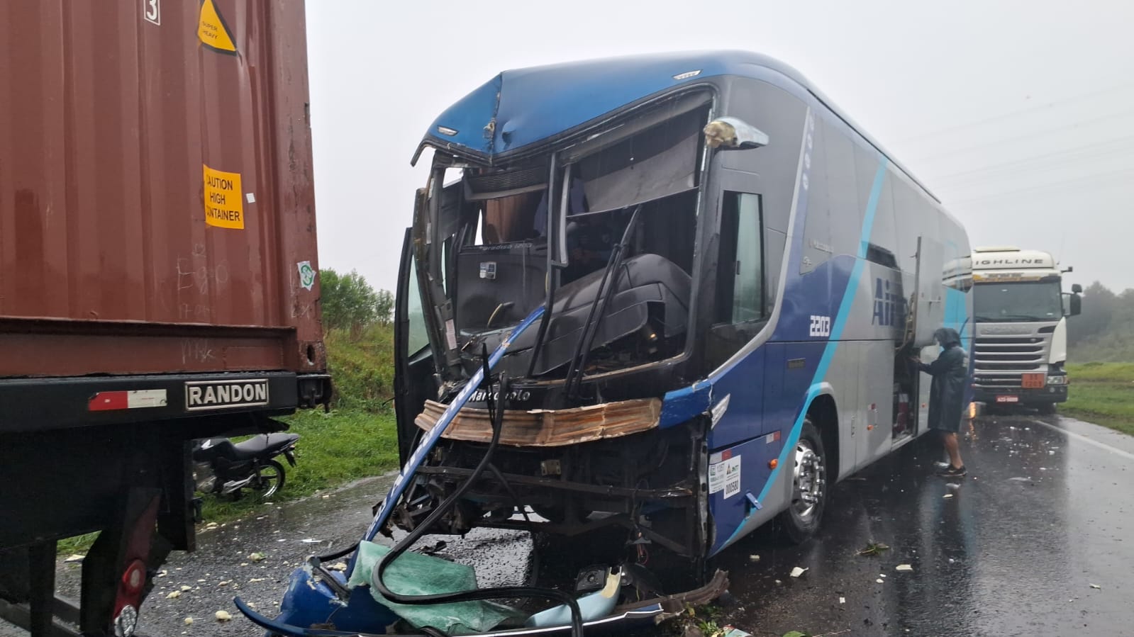 transito-br-277-interditado-balsa-nova