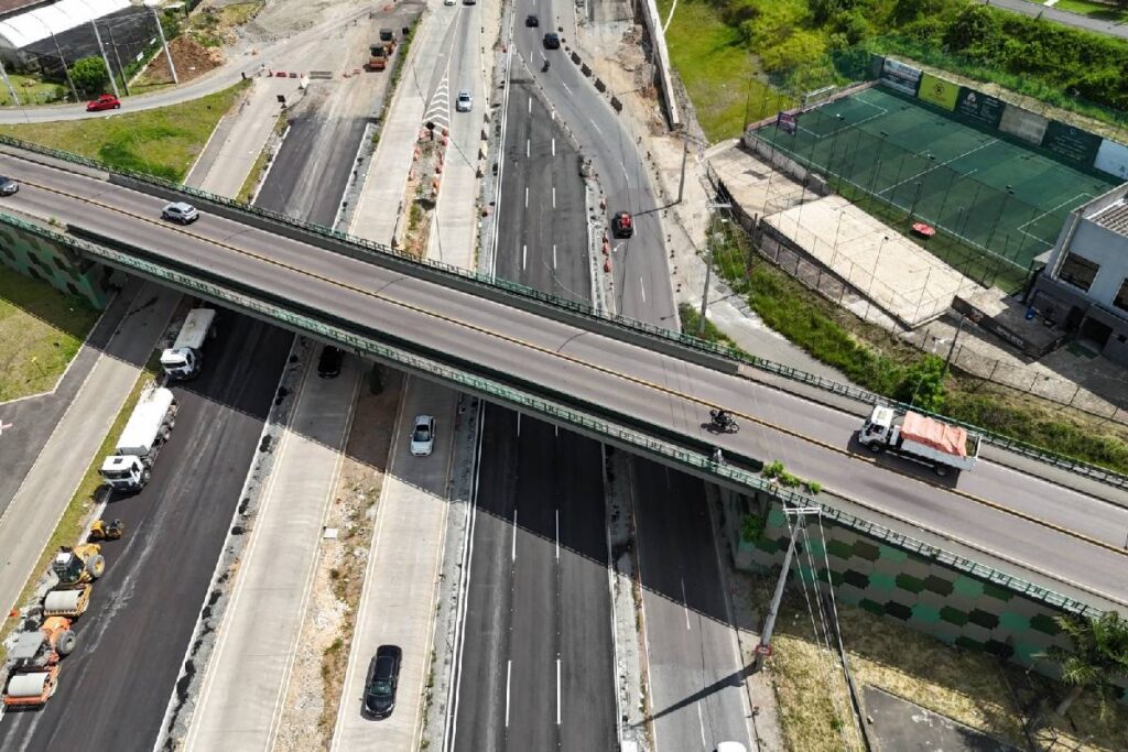 transito-linha-verde
