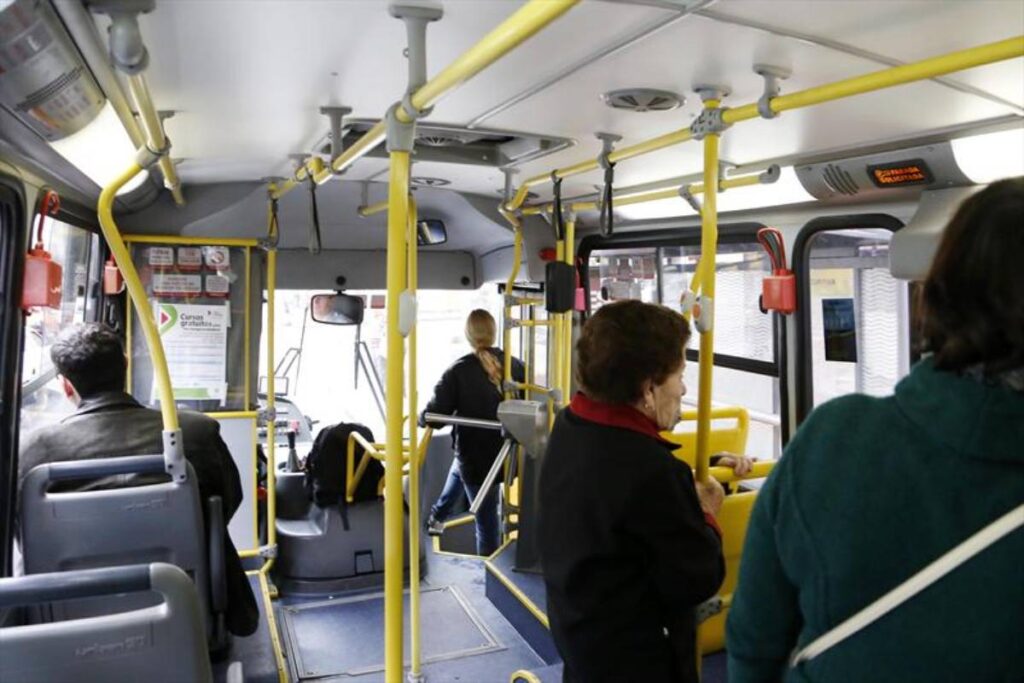trio-assaltantes-preso-onibus-curitiba-almirante-tamandare