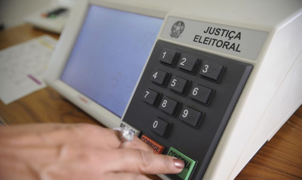 FABIO POZZEBOM/ABR eleicoes-2022-voto-obrigatorio