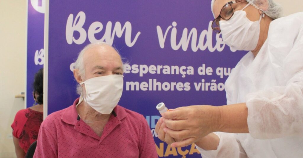 vacina-61-62-covid-gustavo-tacaki-1