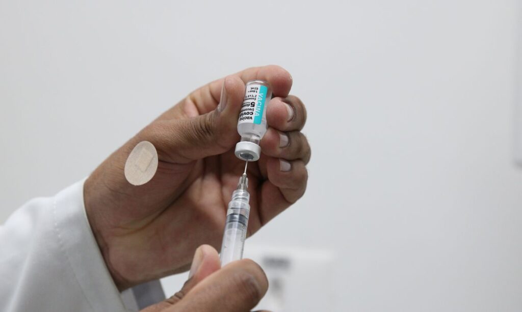 Vacinação contra covid-19 validade pfizer