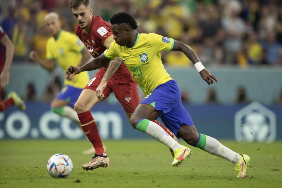 vinicius-junior-brasil-servia