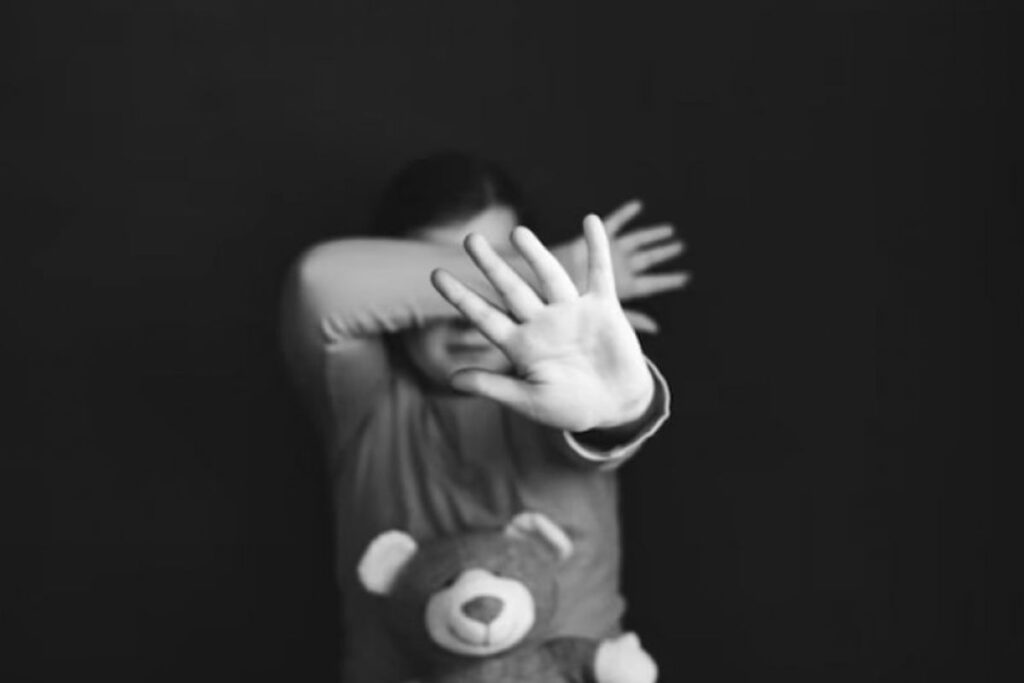 violencia-sexual-criancas violencia-sexual-criancas