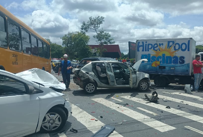 acidente-avenida-iguacu-curitiba