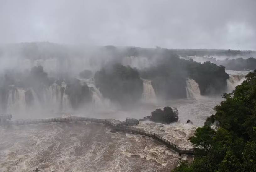 passarela-das-cataratas-do-iguacu