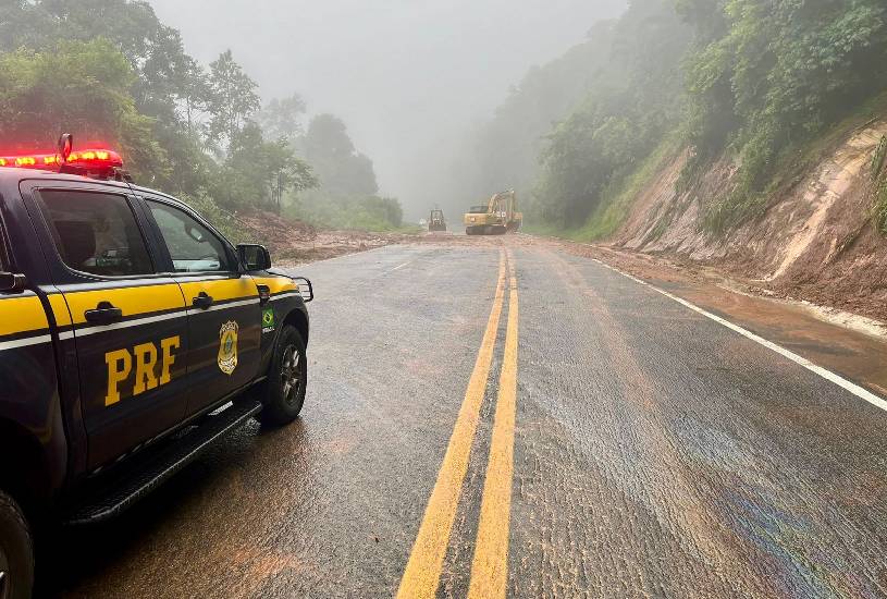 rodovias-bloqueadas-no-parana