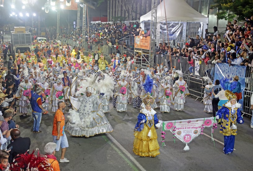 carnaval-de-curitiba-2025