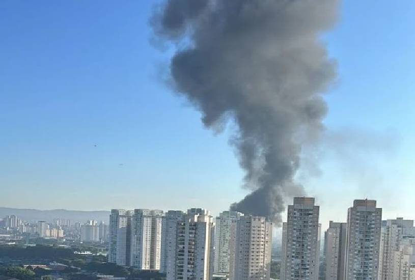 aviao-cai-em-sao-paulo-onibus