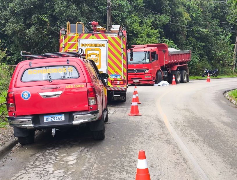 motociclista-morre-em-acidente-ganchinho