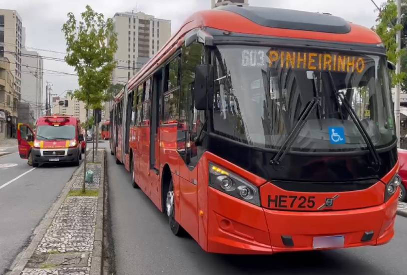 atropelamento-biarticulado-curitiba