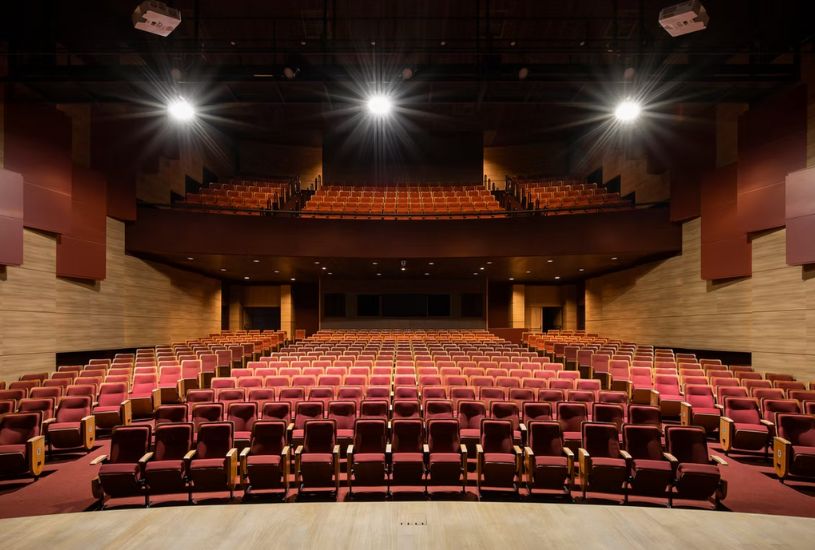 teatro-da-pucpr-pega-fogo (2)