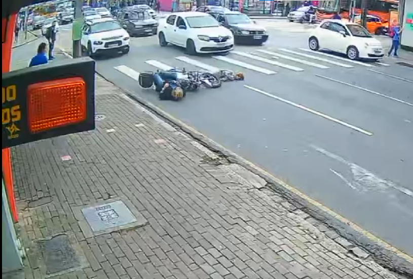 acidente-centro-de-curitiba-hoje