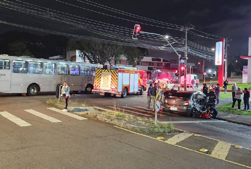 acidente-onibus-curitiba-idosos