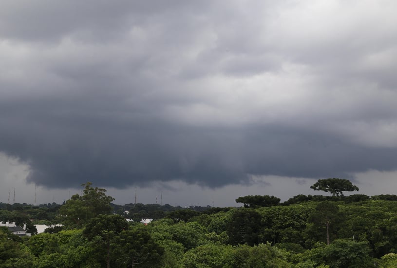 alerta-de-tempestade-parana-geada
