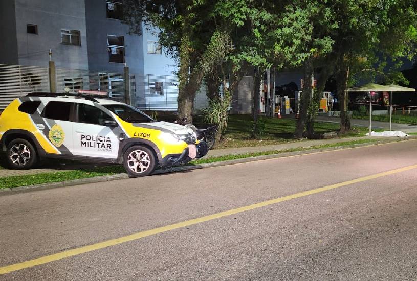 motociclista-morre-ponto-de-onibus