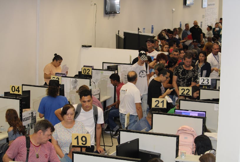 mutirao-emprego-em-curitiba