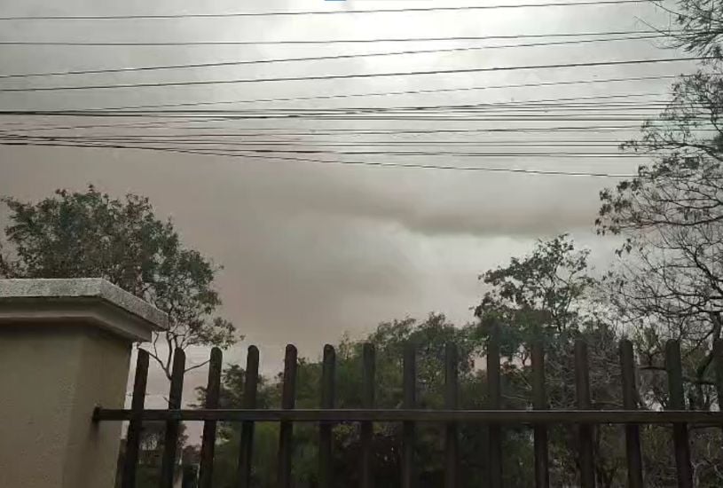 tempestade-de-areia-em-foz