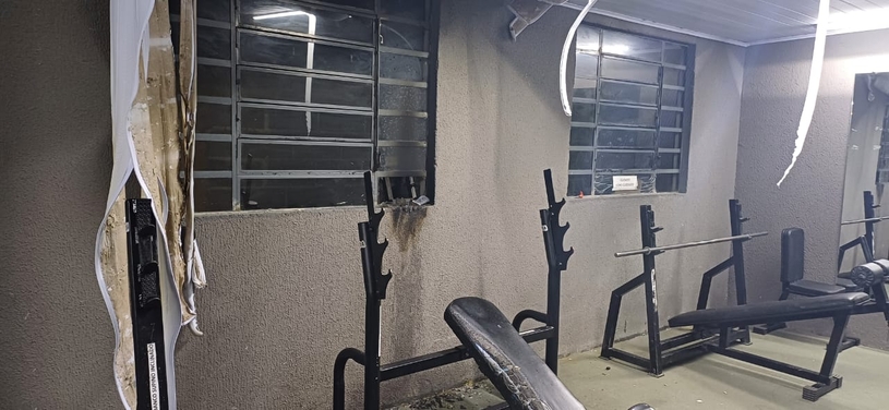academia incêndio fogo almirante tamandaré paraná