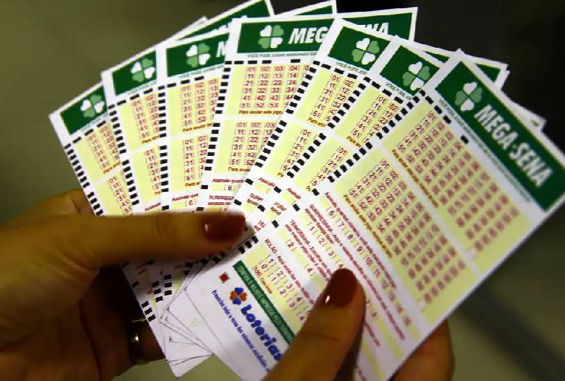 quanto-rende-100-milhoes-na-poupanca