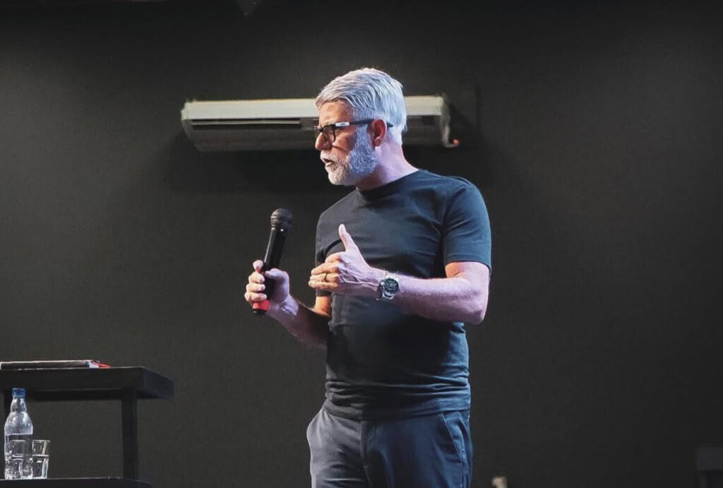 claudio duarte em curitiba