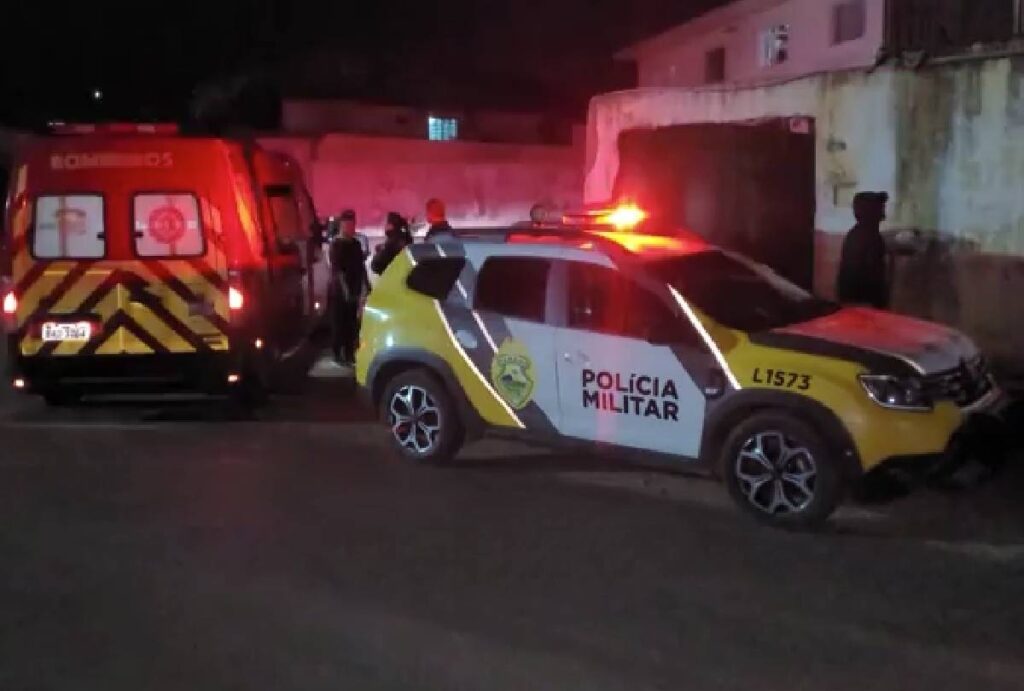 mulher-agredida-enxada