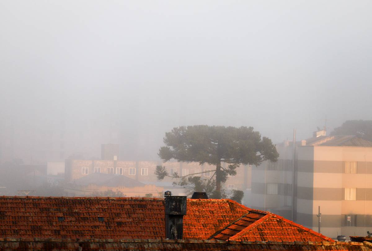 paran-entra-no-per-odo-de-nevoeiro-entenda-fen-meno