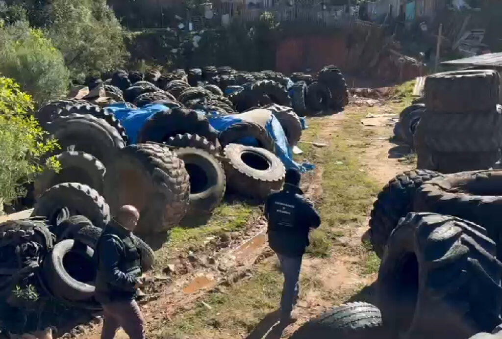 pneu-com-agua-parada