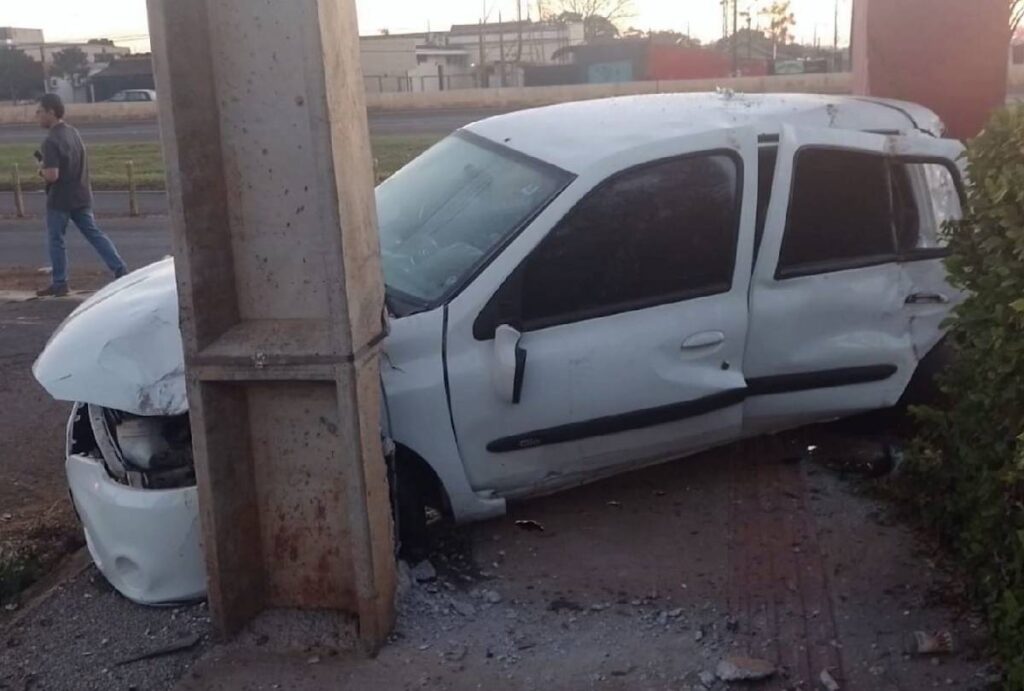 rapaz-morre-batida-poste-pr-445