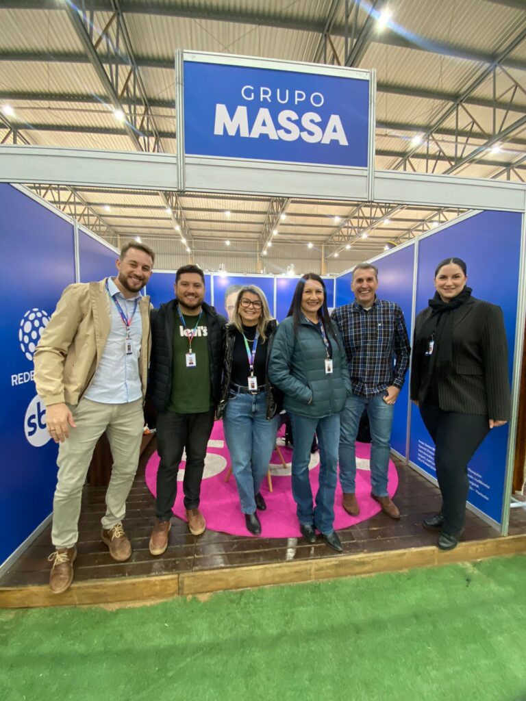 Equipe da Rede Massa TV Guará presente no Agroleite