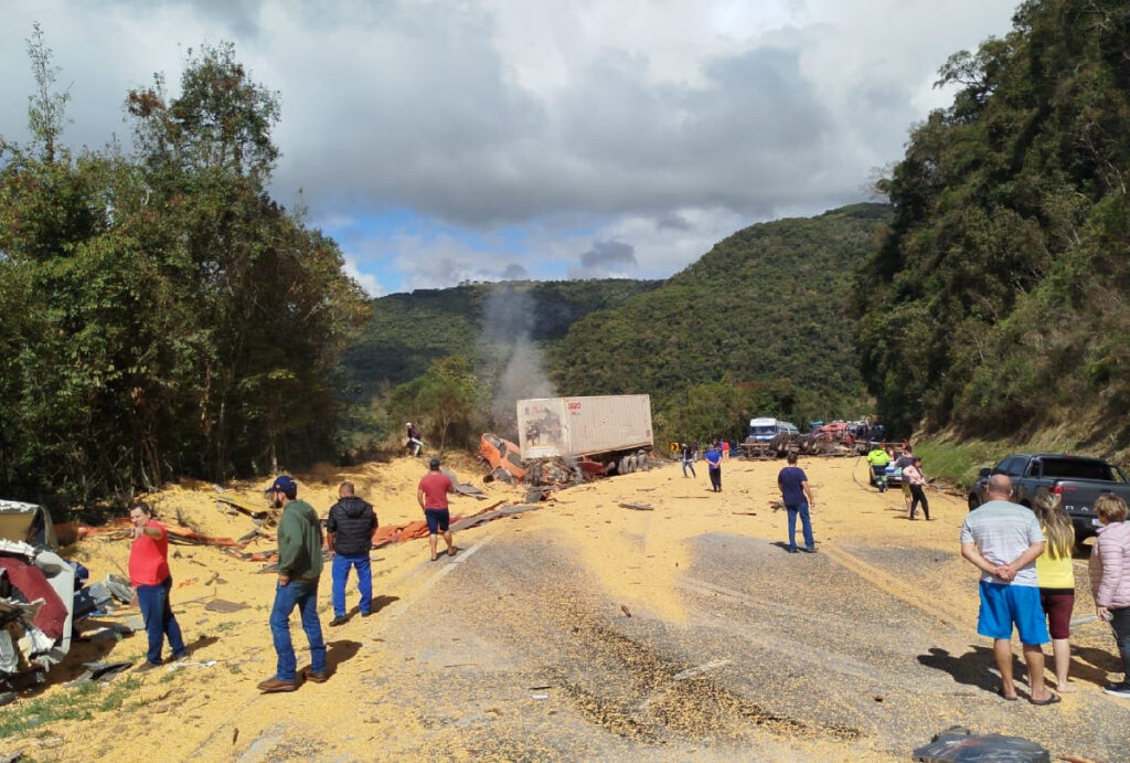 acidente-br-277-serra-da-esperanca