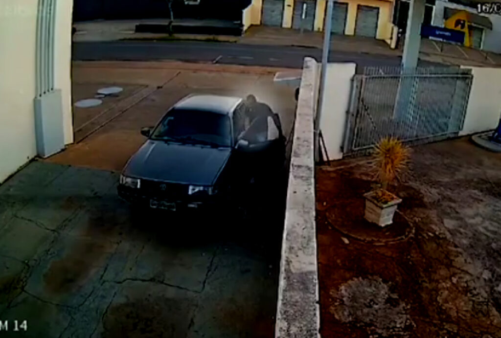 calibragem-pneu-carro-roubado