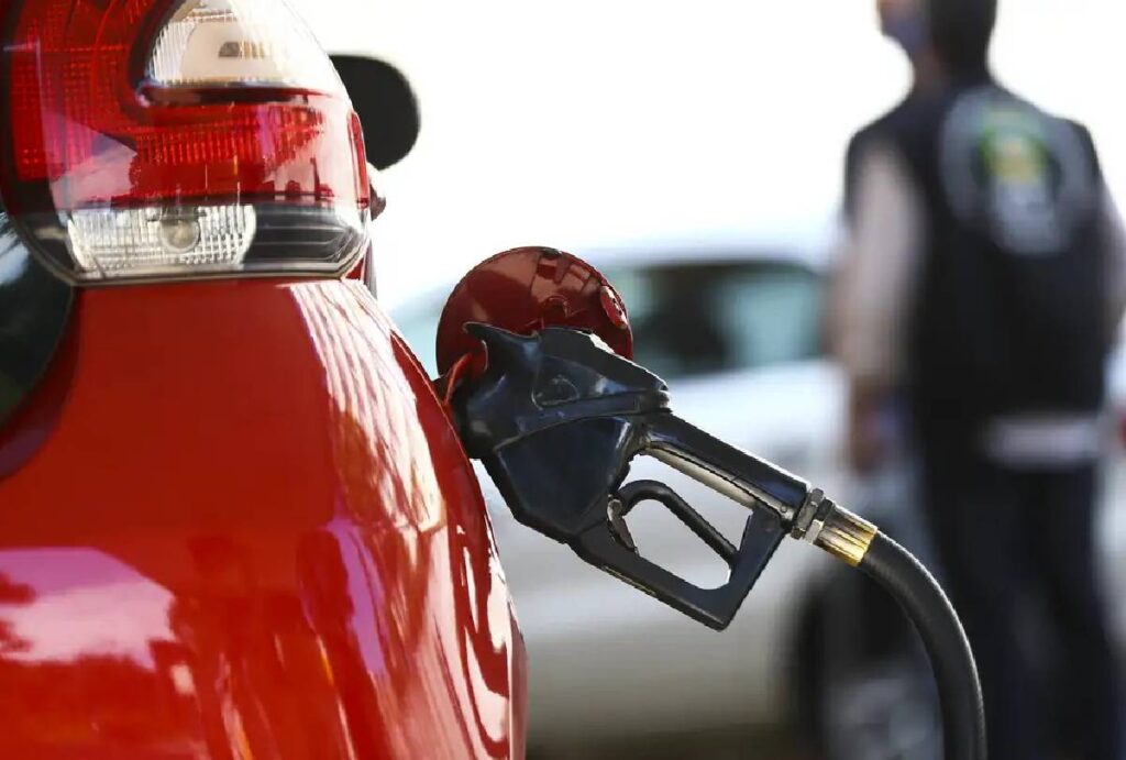 gasolina-mais-barata-em-curitiba-agosto-postos