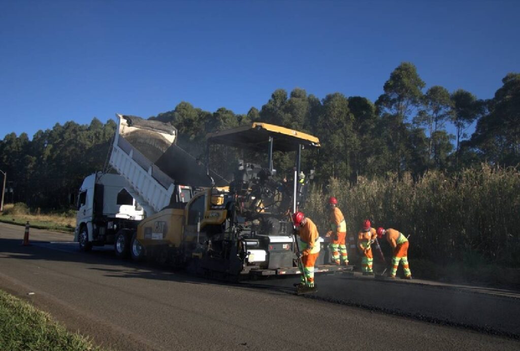 obras-em-rodovias-do-parana-exigem-atencao