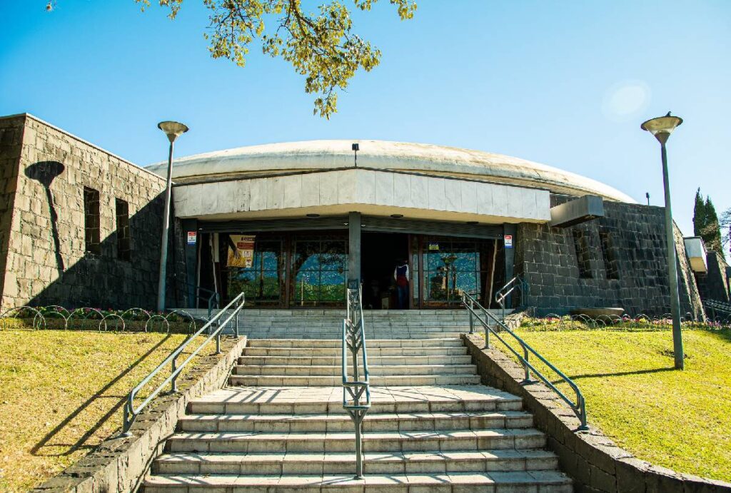 santuario-mutirao-empregos-curitiba