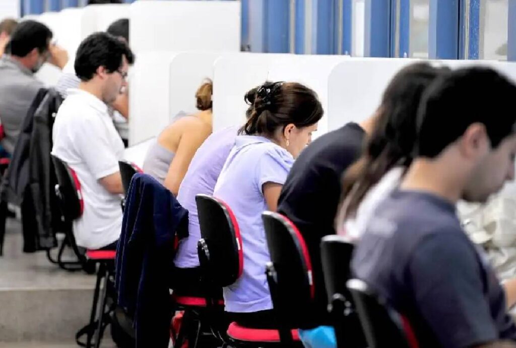 vagas-de-estagio-ciee-curitiba-julho-2025